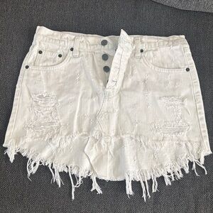 Carmar Unique Distressed White Denim Skirt (26 size)
